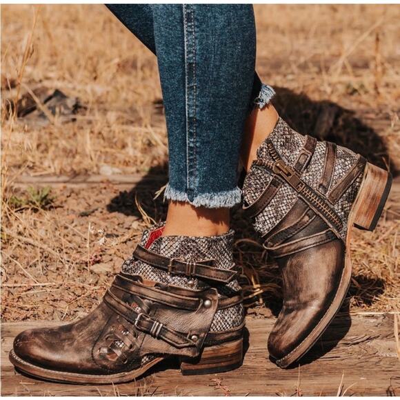 FREEBIRD BY STEVEN Belfast Booties 9 Black Multi Snakeskin - Picture 1 of 12